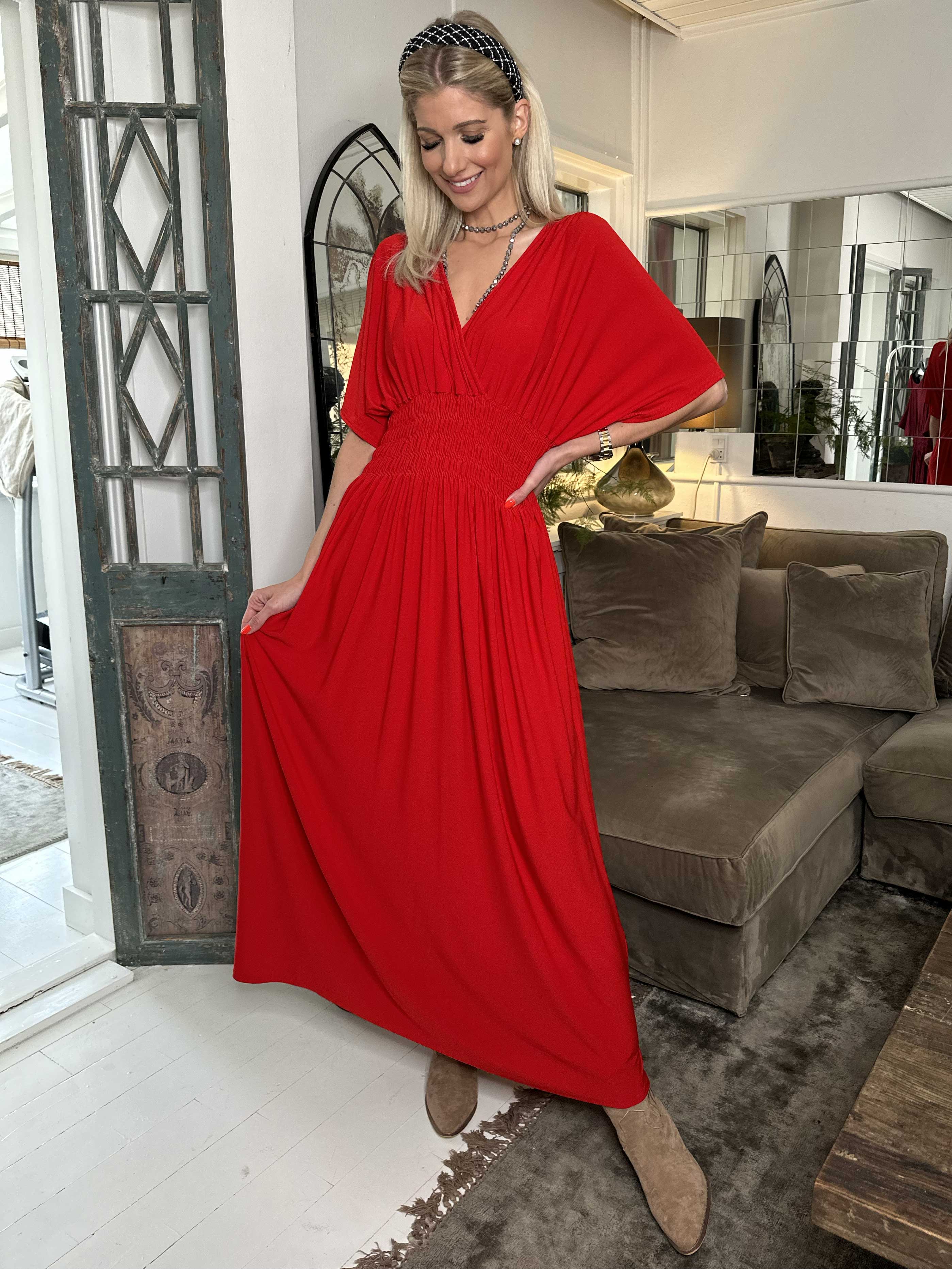 Pams Plain - Elastisk kjole med smock